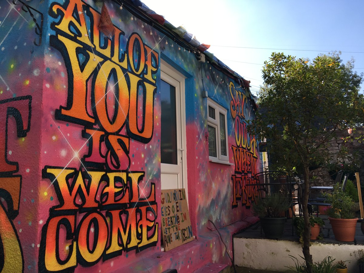 After a big campaign to try to save it, <a href="/ChandosRehab/">Chandos House Treatment For Addiction</a> will close its doors for the final time today because of a lack of funding. The centre has helped hundreds of men struggling with addiction since it opened in the 80s #HeartNews