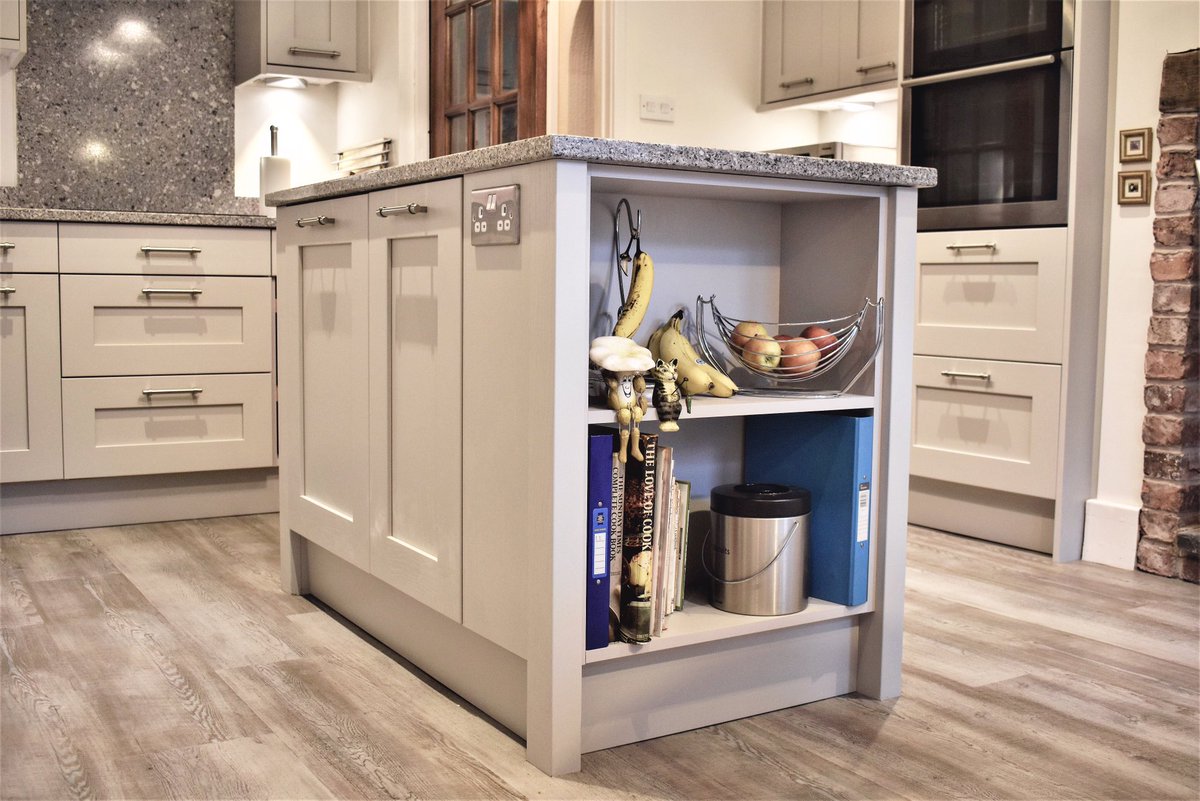 HOYHKitchens's tweet photo. / / I S L A N D - cute little island from a recent Mornington Cashmere ❤️ #Clitheroe #ribblevalley https://t.co/sgMZZBYaBw
