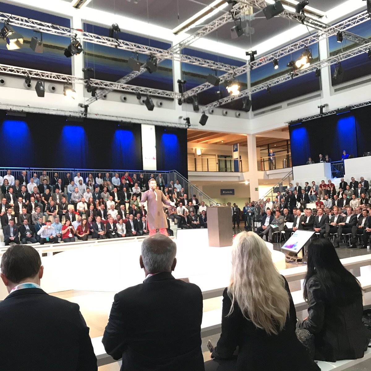 Let‘s get started, ready for a day full of inspiration and great workshops and talks #ZFdrivedigital #zf <a href="/ZF_Konzern/">ZF Group</a> #digital