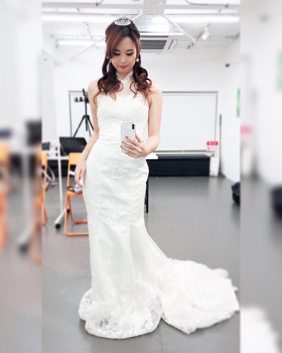 Tina Rosy Sur Twitter 昨日は ブライダルモデル の 撮影 してきましたー 今回はのドレスタイプは マーメイドドレス この形好きだなー 本当の意味で着る時は一体いつになるやら 笑 表参道 のスタジオにて W ウェディングドレス モデル