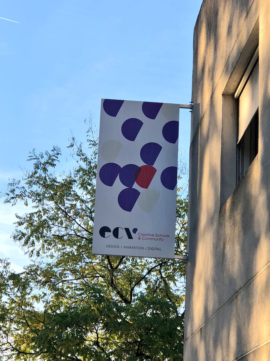 Nad_Alves's tweet photo. C’est parti pour l’Opening de @ecv_digital_aix en présence de @VSegretain VP de @AMFrenchTech,  de Eric Chevalier de @aixmaville , Gérard Bramoulé VP de @AMPMetropole et @MichaGUERIN #ecvdigital #ecvaix #formation https://t.co/RA29FElArL