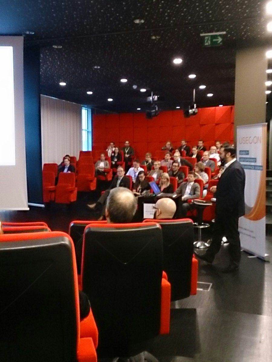 USECON's tweet photo. Markus Murtinger eröffnet unsere #RoX2018 https://t.co/KSERnrjbDp