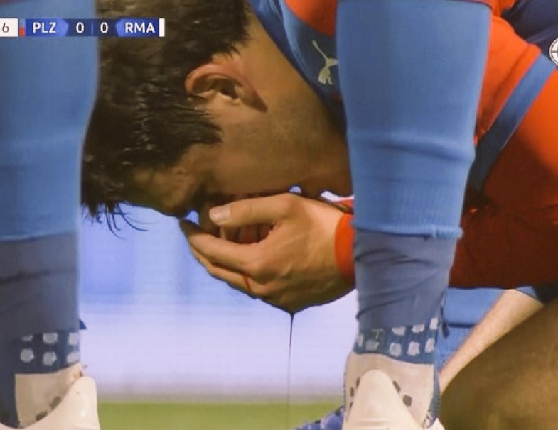 jotajordi13's tweet photo. Por los jugadores lesionados, por sus futuros rivales, por el bien del fútbol.
🚨Haz RT 🚨 entre tod@s tenemos q lograr q no pasen más acciones como estas.
A tuitear con #StopRamos https://t.co/vr8NikLb2V