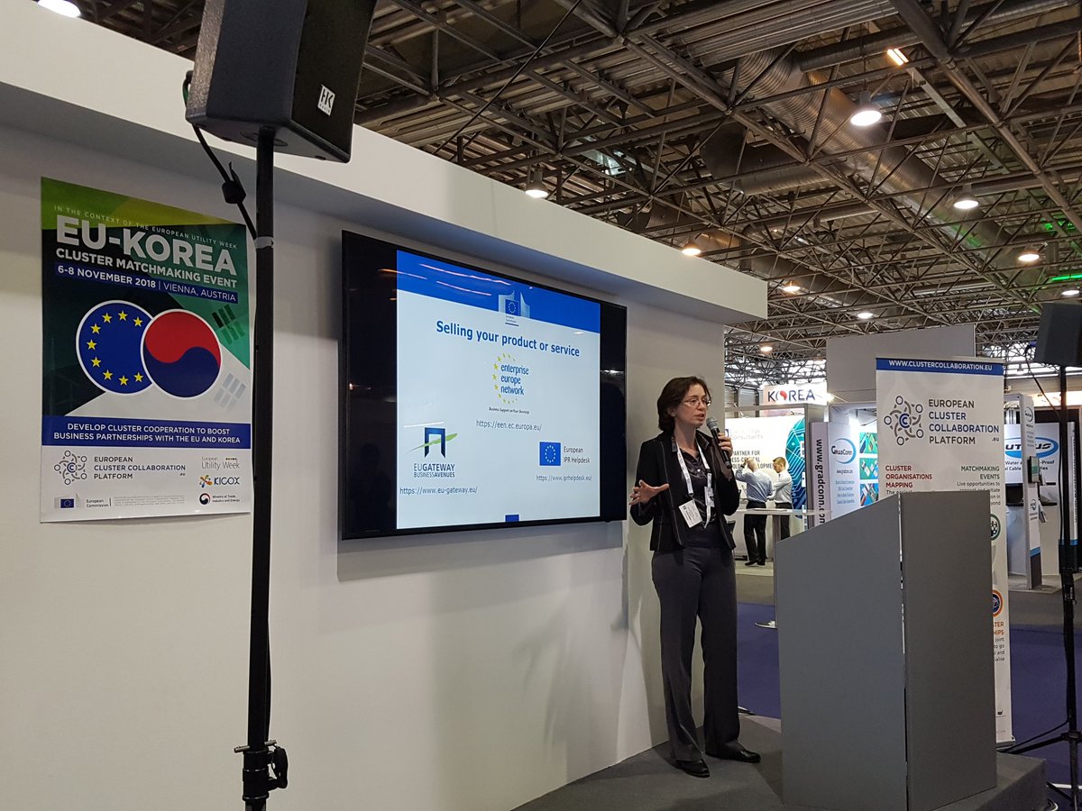 Clusters_EU's tweet photo. Great presentation by @EvaRevillaP, DG GROW on #EU initiatives supporting #clusters and #internatiolisation @EU_Growth @EU_EASME #EUW18 https://t.co/lHYVOXIfBl