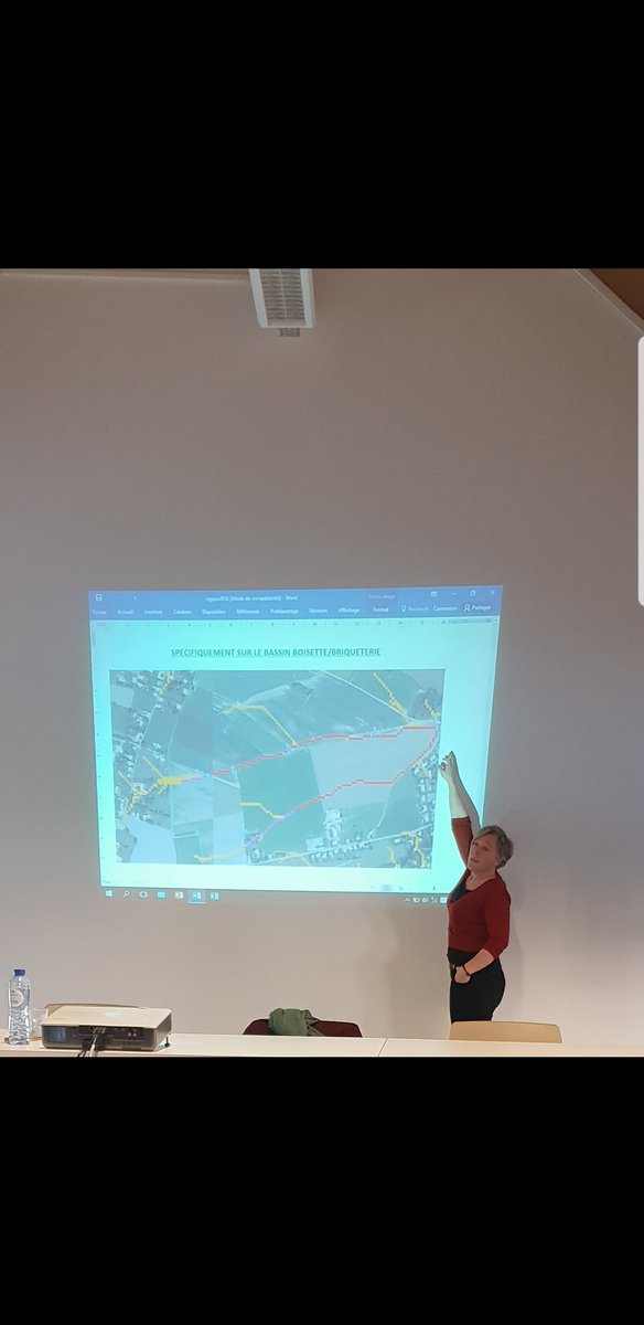 LobengoChrist's tweet photo. July Chantry, future bourgmestre de la commune d'Ottignies Louvain-la-neuve, nous parle des différents moyens pour lutter contre les inondations. #conférencedepresse #CPEJL https://t.co/o852ippsAW