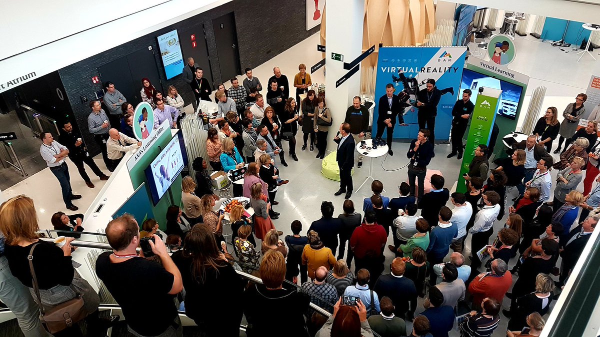 Full house for our kick-off of the #AXALearningDay and @AXAinBelgium #Talentdays . #KeeplearningAXA People! #proudtobeAXA #mylifeatAXA