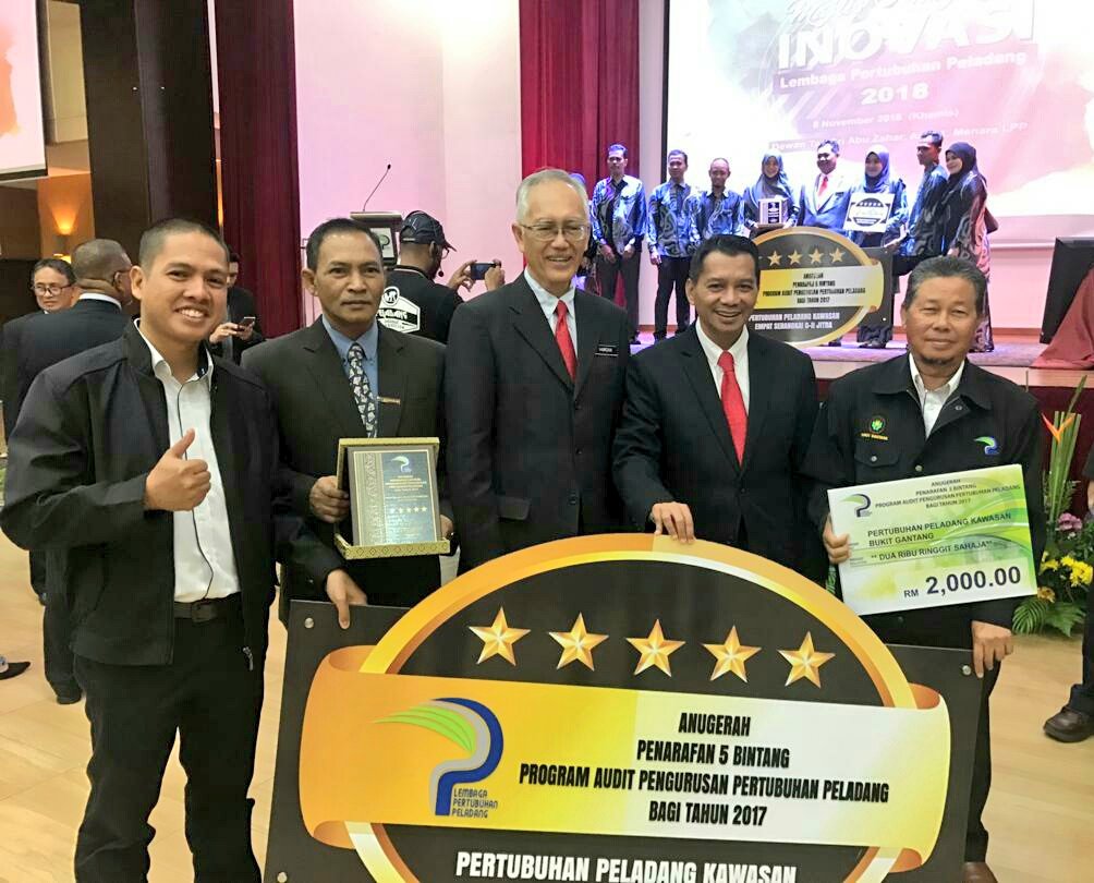 accdini's tweet photo. Tahniah!!!
PPK Bukit Gantang @Ppk_BktGantang Penerima
Anugerah Penarafan 5 βββββ Program Audit Pengurusan PP
@LppPerak
#teamAPlpp
#hariinovasipp2018 https://t.co/Fvd9OZ1Mzg
