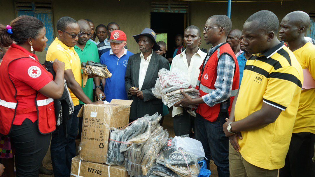mtnug's tweet photo. MTN contributed to the Uganda Red Cross drive to raise Shs1.2bn to help the people of Bukalasi Subcounty, Bududa District that were affected by landslides. #MTNFoundation #StandWithBududa @wimMTNUG @OlivierPrentout https://t.co/woNnn7FEJh