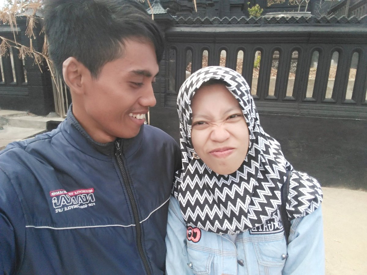 ugix_kim's tweet photo. bismillahirrahmanirrahim.
Semoga aku dan kamu menjadi kita. AMIN https://t.co/ttHXxwJgks