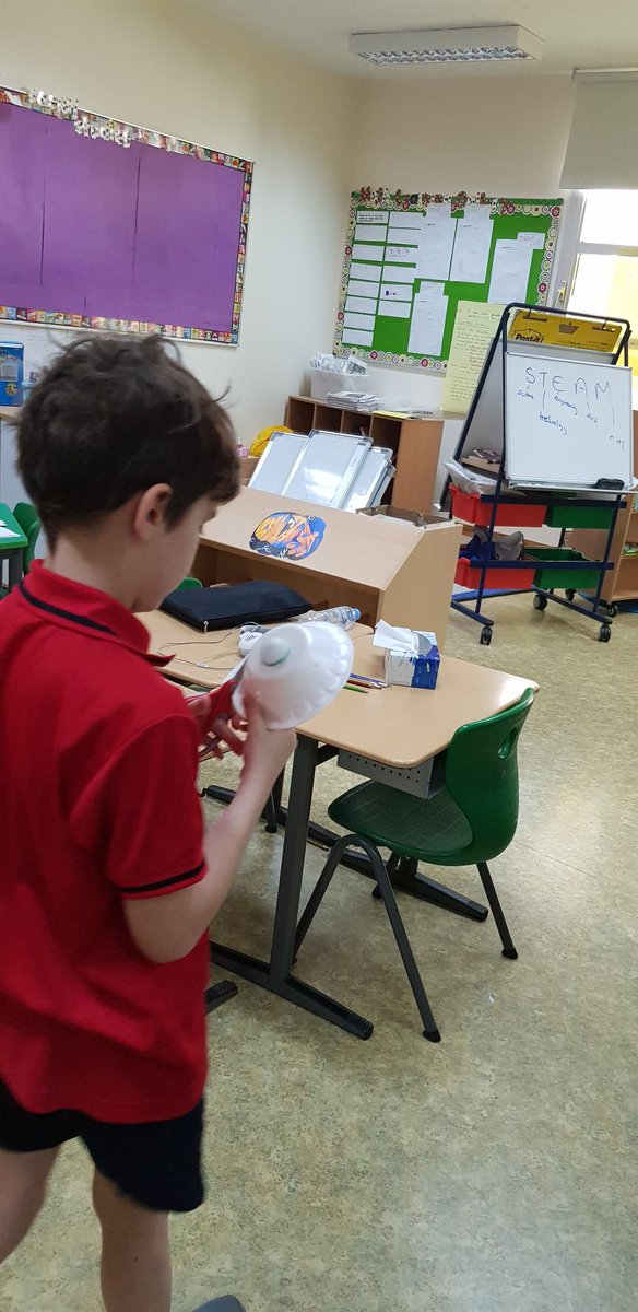 MsSummer4's tweet photo. Grade4 hard at work building their models of the UAE Hope Probe for STEAM week. # OICSnewsletter https://t.co/Hzr3ZGSPCz