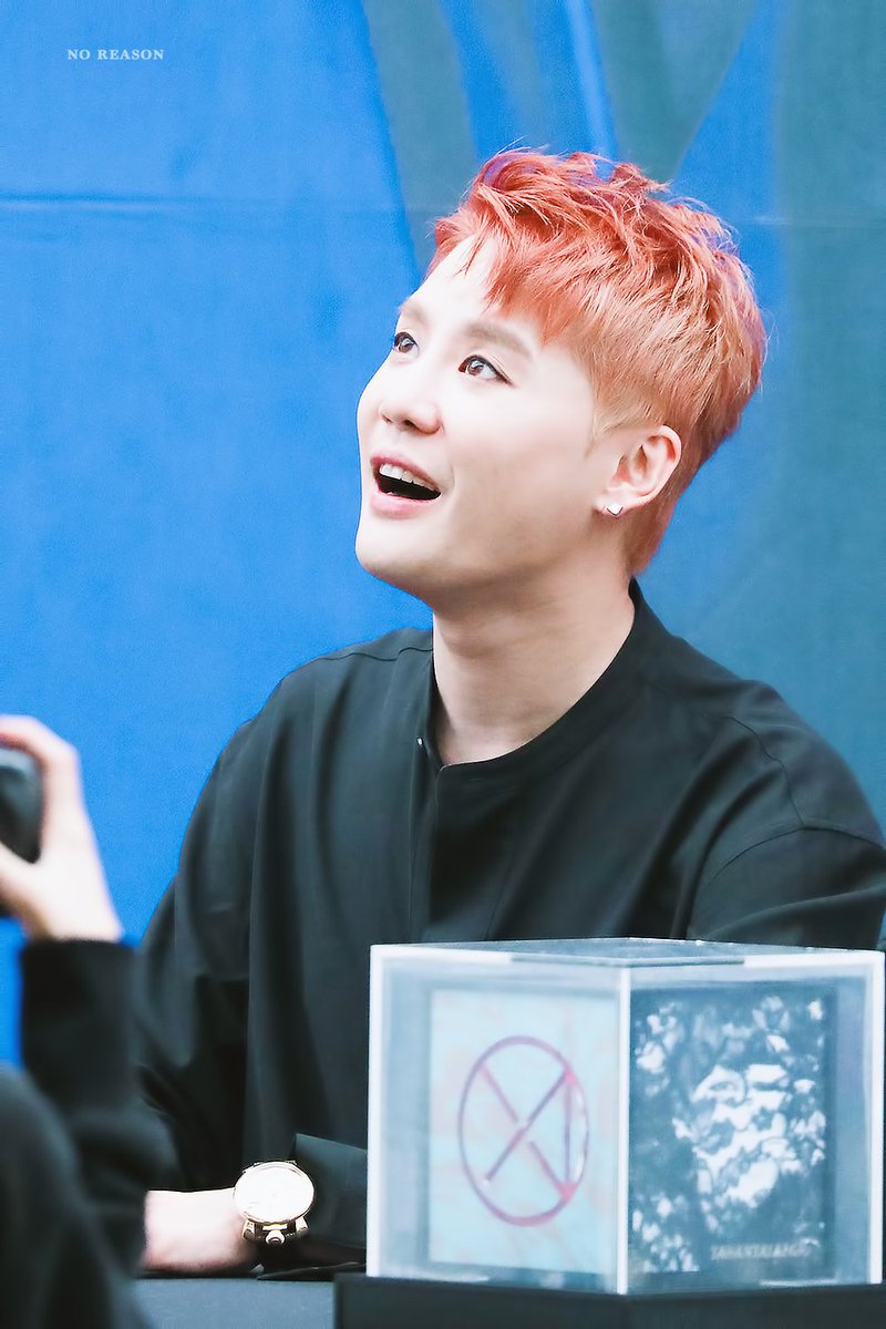 NoReason1215's tweet photo. 181107 코엑스 팬싸 #���아준수 #김준수 #준수 #xia #junsu 올라프 방가방가~!! https://t.co/I1zGALz95P