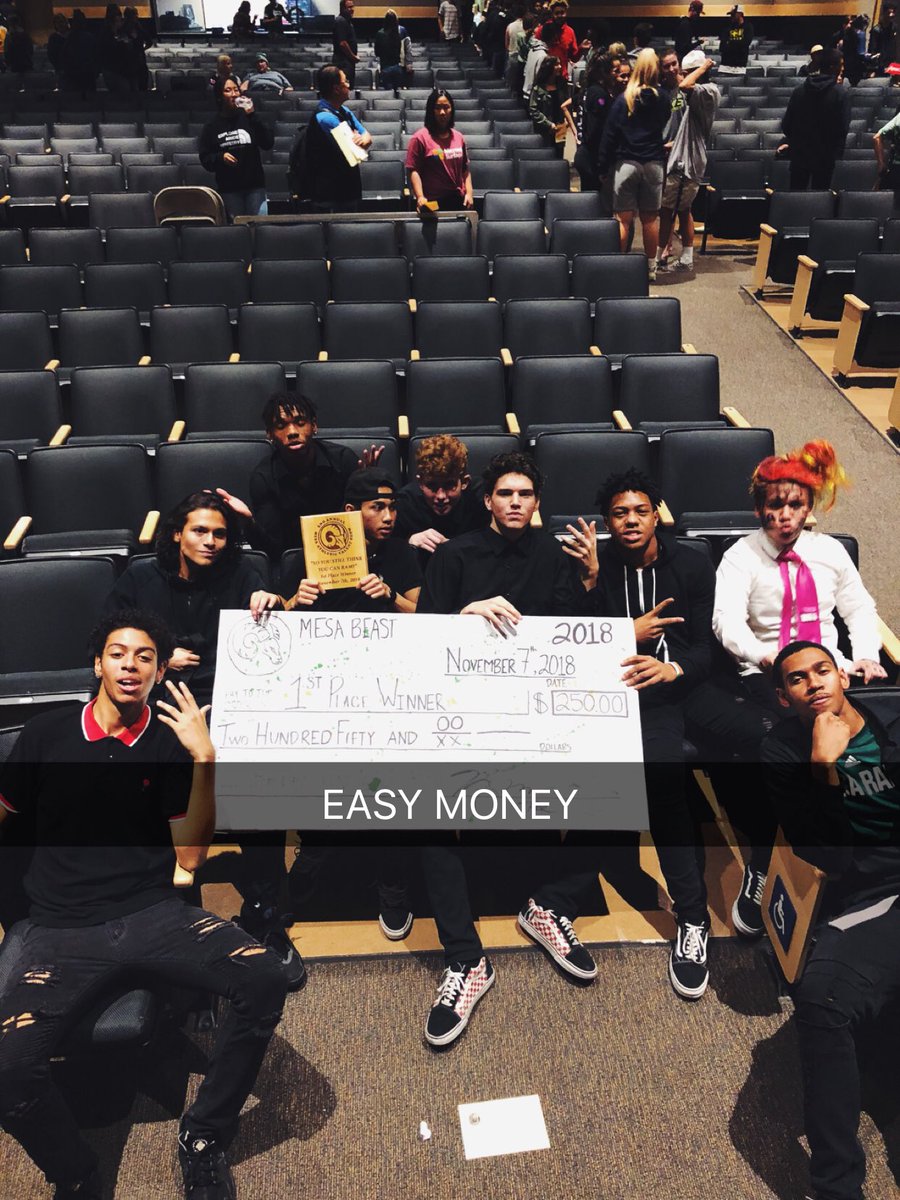 The Rams move to 1-0 on the season.....😂😂😂👍🏼👍🏼👍🏼