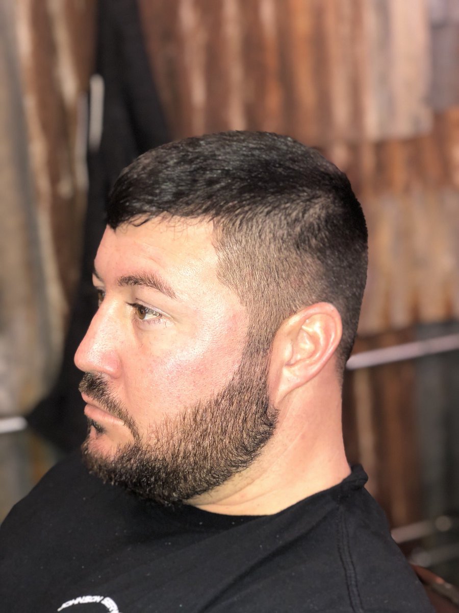 Lofrenchhh's tweet photo. #wahlmagicclip #freshcut #bookwithme ✂️💈😜 https://t.co/Jbh97STJsR