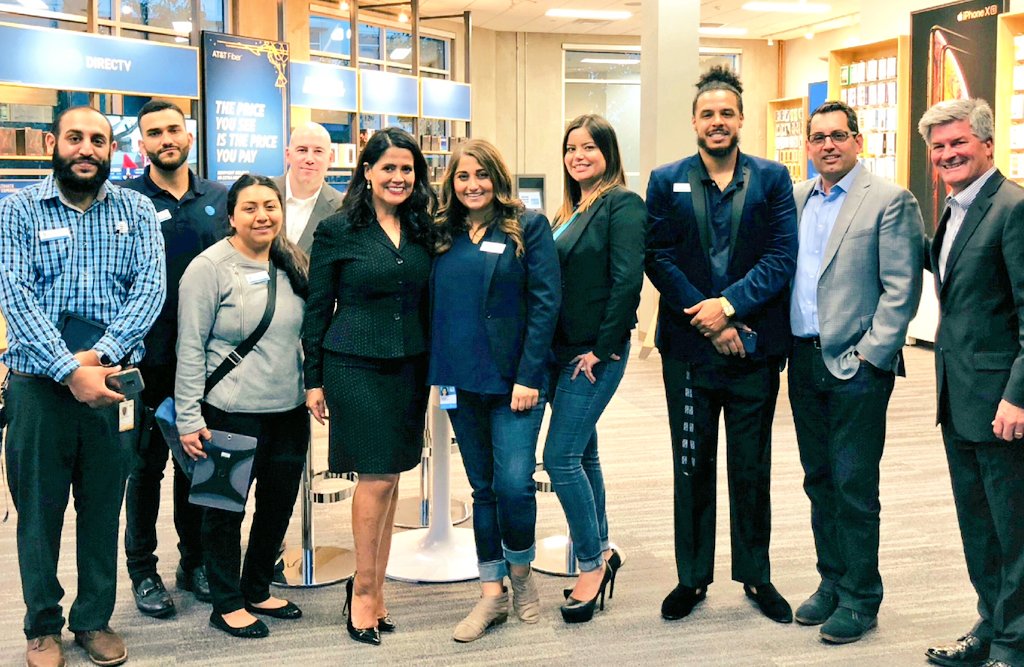 LupitaSCornejo's tweet photo. Thank you for the hospitality @ATT #ElSegundoCrew - Love the new store! Thanks @LaneMansell and @SSanjuaneloS for the invitation. #LifeAtAtt #OwnLA #MoreForYourThing #FirstNet #GLA @ATTPolicyCA @ATTTHANKS https://t.co/7o2VO9gyFM