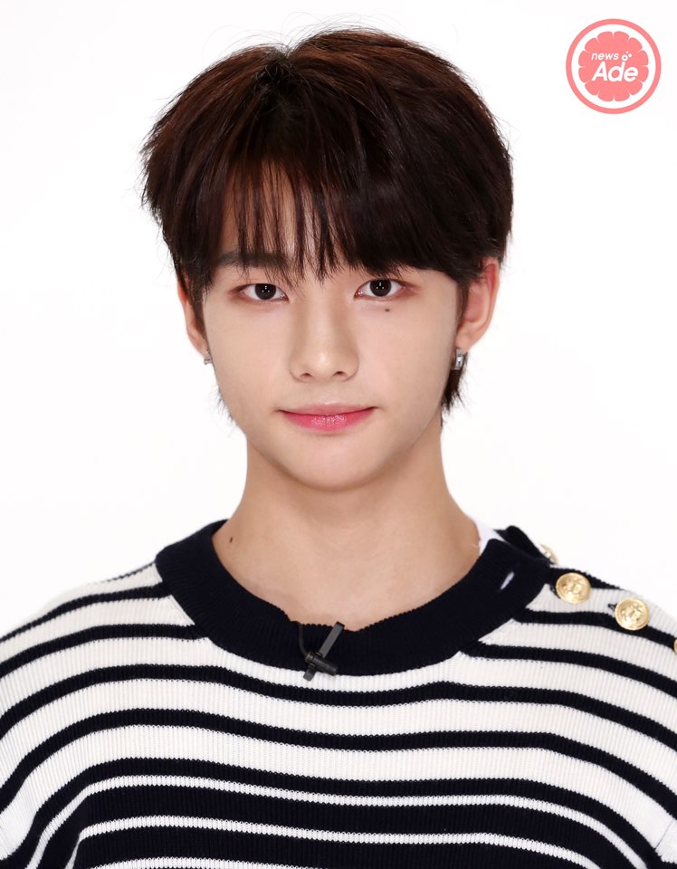 news_ade's tweet photo. 사랑스러운 #스트레이키즈 증명사진 보시죠!🥰

▷ 톡 쏘는 뉴스 @news_ade https://t.co/Or0hX1mcDS