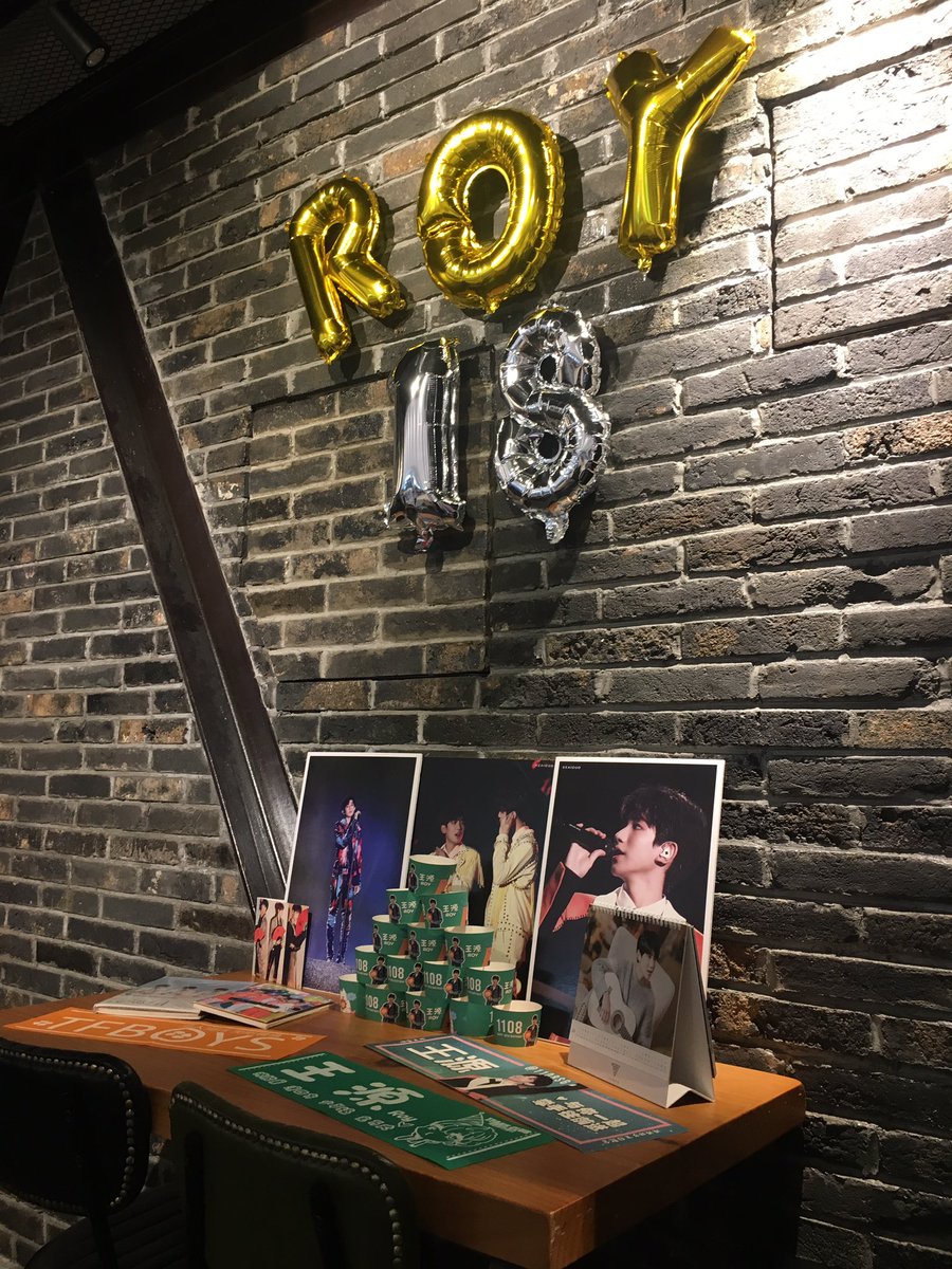 1108SG's tweet photo. We will be taking a group photo holding the banners at 4.30pm! Do join us to show Singapore’s support for Roy! https://t.co/coKeectYfL