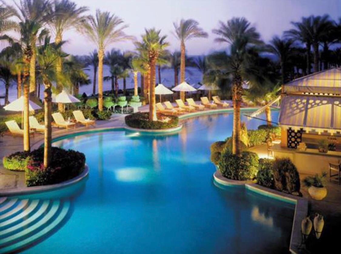 HotelsCombinedM's tweet photo. احجز الان في اجمل فنادق شرم الشيخ، فندق فور سيزونز! و استمتع بالمناظر الخلابة و الجو الجميل 😍

#مصر #اجازة #فنادق #ليه_تدفع_أكثر

https://t.co/MH2T11PCzh https://t.co/xXnDNrJkjY