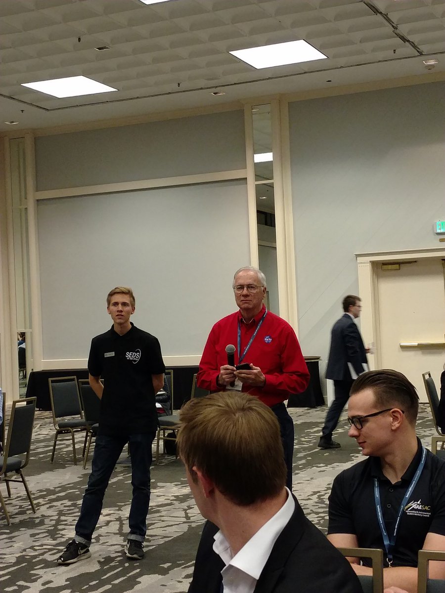 apus_seds's tweet photo. #SpaceVision2018 https://t.co/5SHVOYocu6