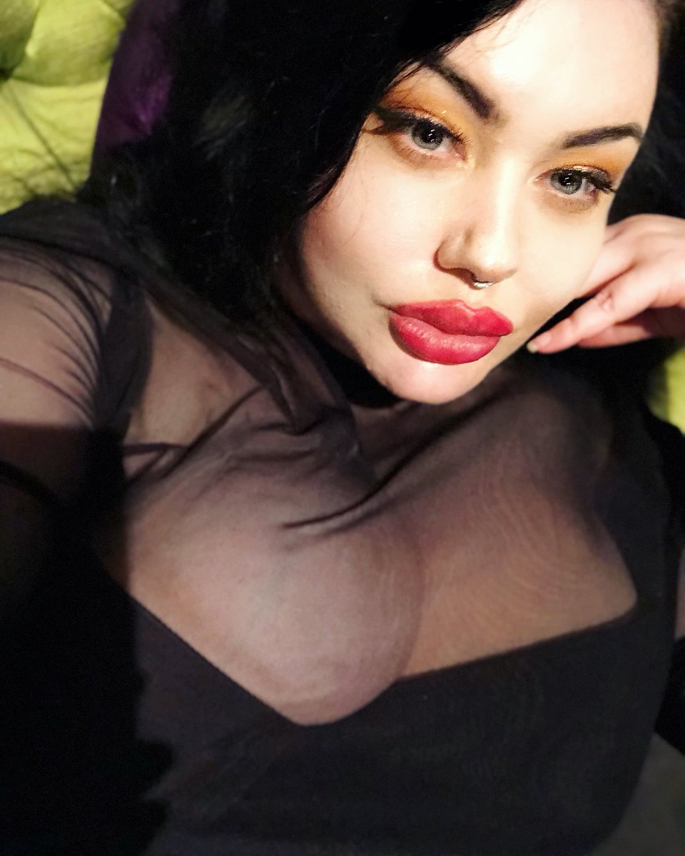 MSSAUSTERIA's tweet photo. I love being an awful bitch on the phone, reminding you of how worthless you are - you should call me sometime 😏🖤

#Mistress #phonesession #paypig #temple22 #findom #Dominatri https://t.co/SF6W7leXZl