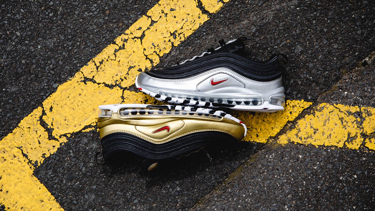 HypeDC's tweet image. Out Now: bit.ly/2DtQKQK
The Nike Sportswear Air Max 97 "B-Sides" collection is now available at #HypeDC, online and at select stores: Pitt Street Mall (NSW), World Square (NSW), QVB (NSW), QVM (VIC), Albert Street (QLD).
#AirMax97 #Quickstrike
