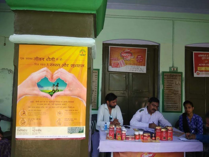 ayurjeevanam's tweet photo. Debates awareness camp pilibhit u.p. with Dabur Ayurvada https://t.co/u3pDu5lsIW