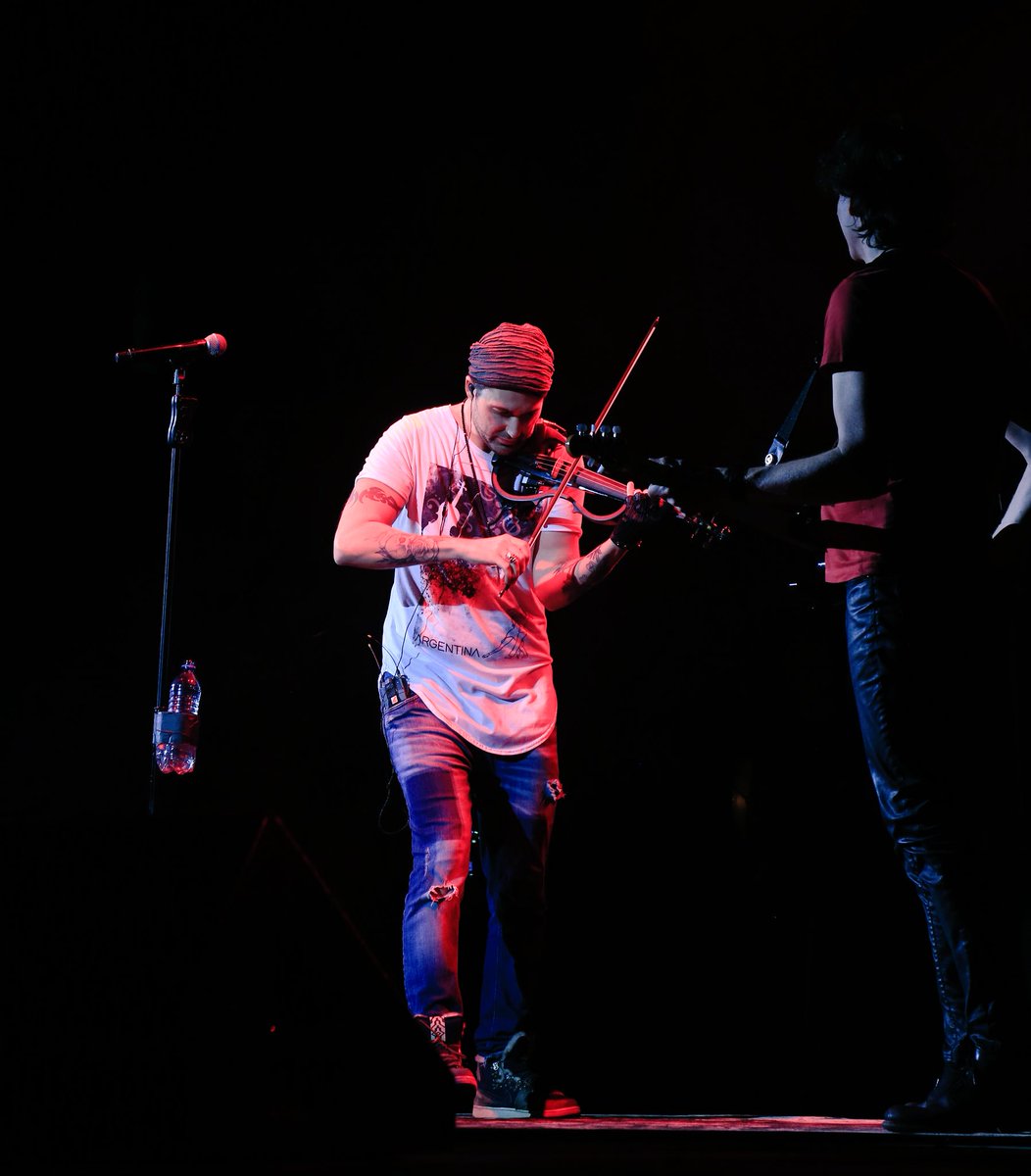 WestWoodEntt's tweet photo. Asรญ fue el cierre de la gira de @david_garrett en Mรฉxico ๐ฒ๐ฝ #ExplosiveLive ๐ฅ https://t.co/leIv0o62U5