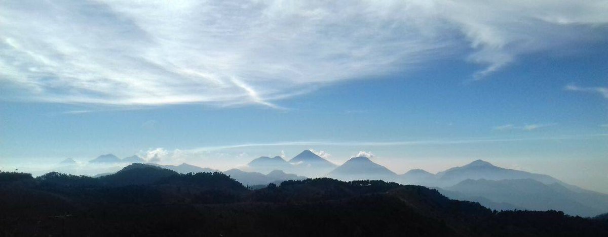 Gua1490's tweet photo. Guatemala, tierra de volcanes y montañas.

Si le gusta, comparta!!

Foto cortesía de Erwin Navas

#Gua1490 #LocalGuides #Guatemala #perfectscenery #soychapin #VisitGuatemala #CorazonDelMundoMaya #GuateEsElSecreto https://t.co/i8nsyW0VE3