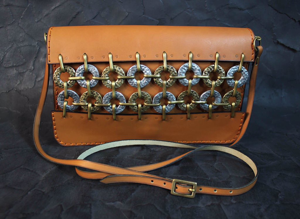 SamiAmindesigns's tweet image. Throw back to faverite designs in #texturecollection
For order online please visit website or email 
sami-amin.com/product/550/Br…
Online@sami-amin.com
#samiamindesigns
#handbags #fine_jewellery
#egyptianart #realleather