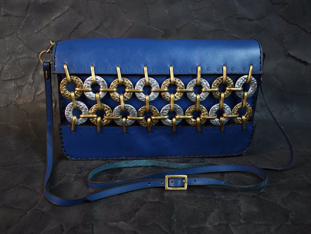 SamiAmindesigns's tweet image. Throw back to faverite designs in #texturecollection
For order online please visit website or email 
sami-amin.com/product/550/Br…
Online@sami-amin.com
#samiamindesigns
#handbags #fine_jewellery
#egyptianart #realleather