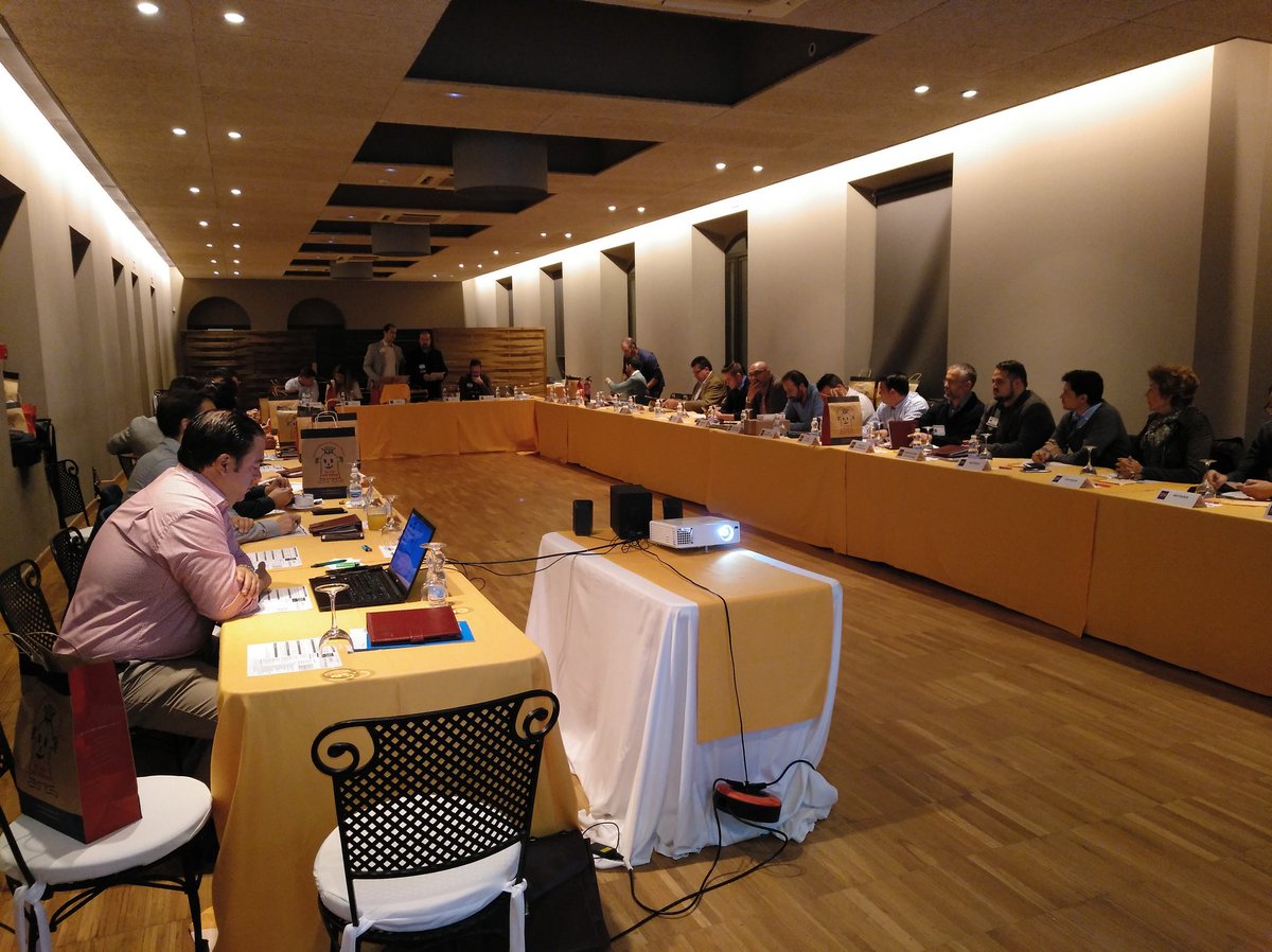 Buenos días!
Comenzamos nuestra reunión 196

#bniespañaslc #bnimalaga #bnicomparte #bni #reunion #Empresas #Negocios