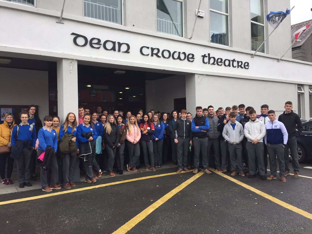 OfficialGortCS's tweet photo. Our Leaving Cert students pictured with Ms Duffy at the @Gaietyschool production of 'Macbeth' in Athlone. #singletext https://t.co/5FrXJvAWkh