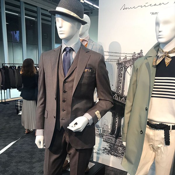Lan_Cerruti's tweet photo. In the picture the celebration of 55th Anniversary of New Yorker.

We are proud New Yorker's Anniversary range is inspired by the original designs from Lanificio Cerruti's 1964 fabric collection. Sincerely, Nino Cerruti. https://t.co/tUK0daDRSn