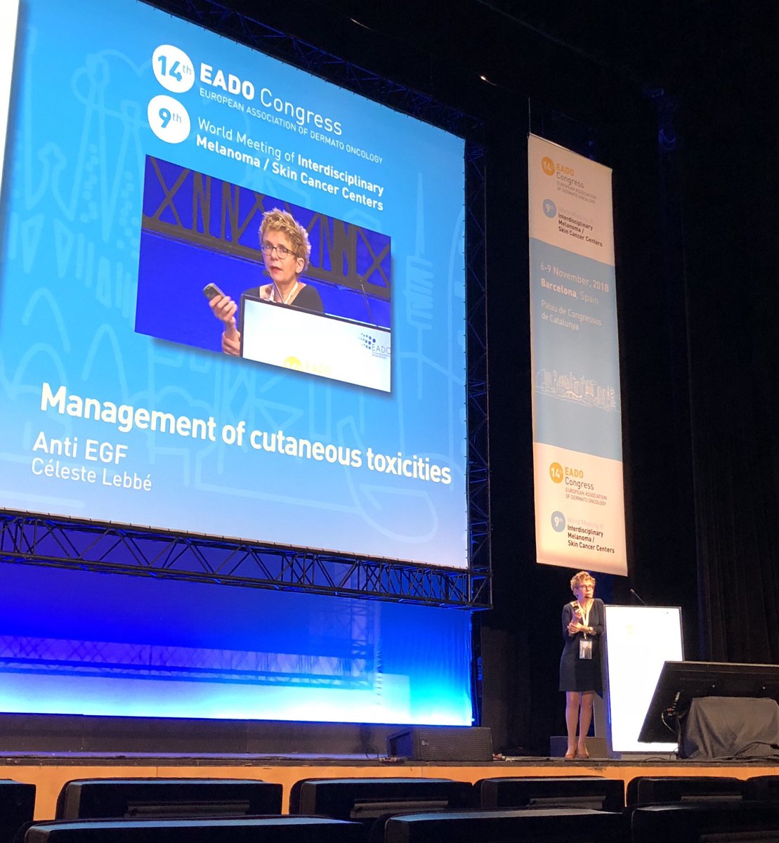 👏🏻 Management of cutaneous toxicities- Anti EGF- Celeste Lebbé #EADOCongress2018 Acneiform rash, Xerosis, pruritus, fissures, Alopecia/ hypertrichosis, trichomegaly, Nail changes (paronychia)