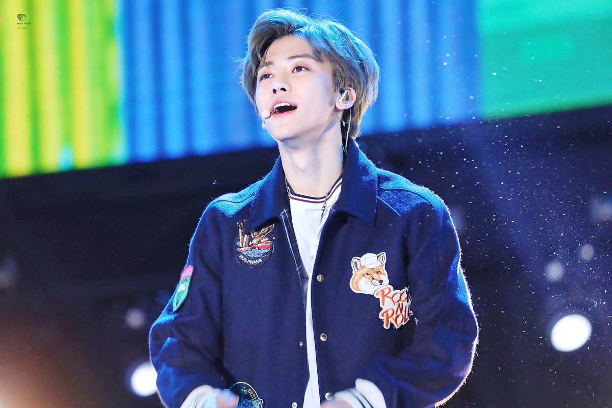 mildfever_jm's tweet photo. 181104 제주 한류페

Glitters raining on you. ✨

#NCTDREAM #재민 #JAEMIN https://t.co/9zSclacTw7