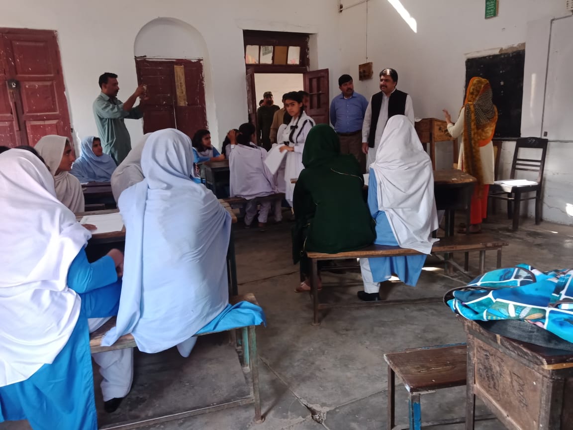 plf_pk's tweet photo. Session "Educating the Imagination"
"Goldilocks and the Three Bears" by Anum Shafique
#CLFMultan https://t.co/oUDVIl5JWf