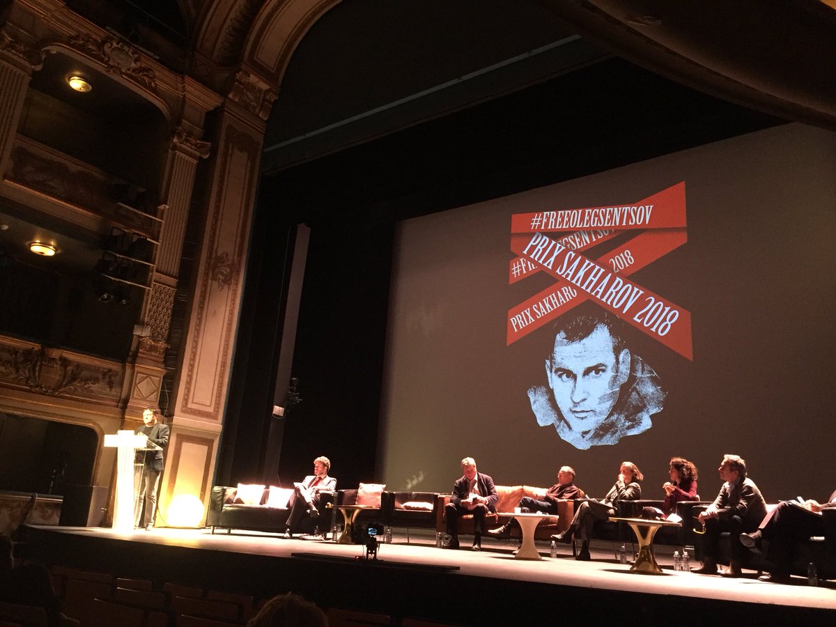 L_ARP's tweet image. Cristian Mungiu rappelle la solidarité des cineastes avec #OlegSentsov #RCD_2018 @Kristof_Ruggia