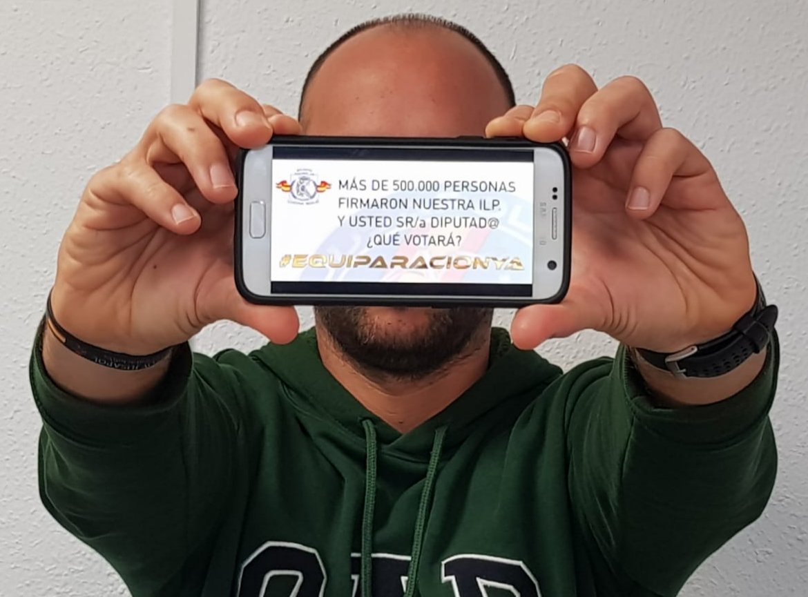 masjusapol's tweet photo. Aqui y ahora es el momento. Señores políticos, después de más de un año, ha llegado la hora de apoyar a sus FCSE. Esperamos su voto si a #YoApoyoILPJusapol para poder conseguir la #EquiparacionYa . @jusapol @PSOE @gpscongreso @pablocasado_ @CiudadanosCs @ahorapodemos https://t.co/6E9tnJsbRy