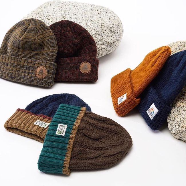 HippyTree's tweet image. Designed to keep your noggin warm and toasty all season long. New beanies in stock for Fall, check 'em out here buff.ly/2JvlcdK #Beanies #52weeksofnature