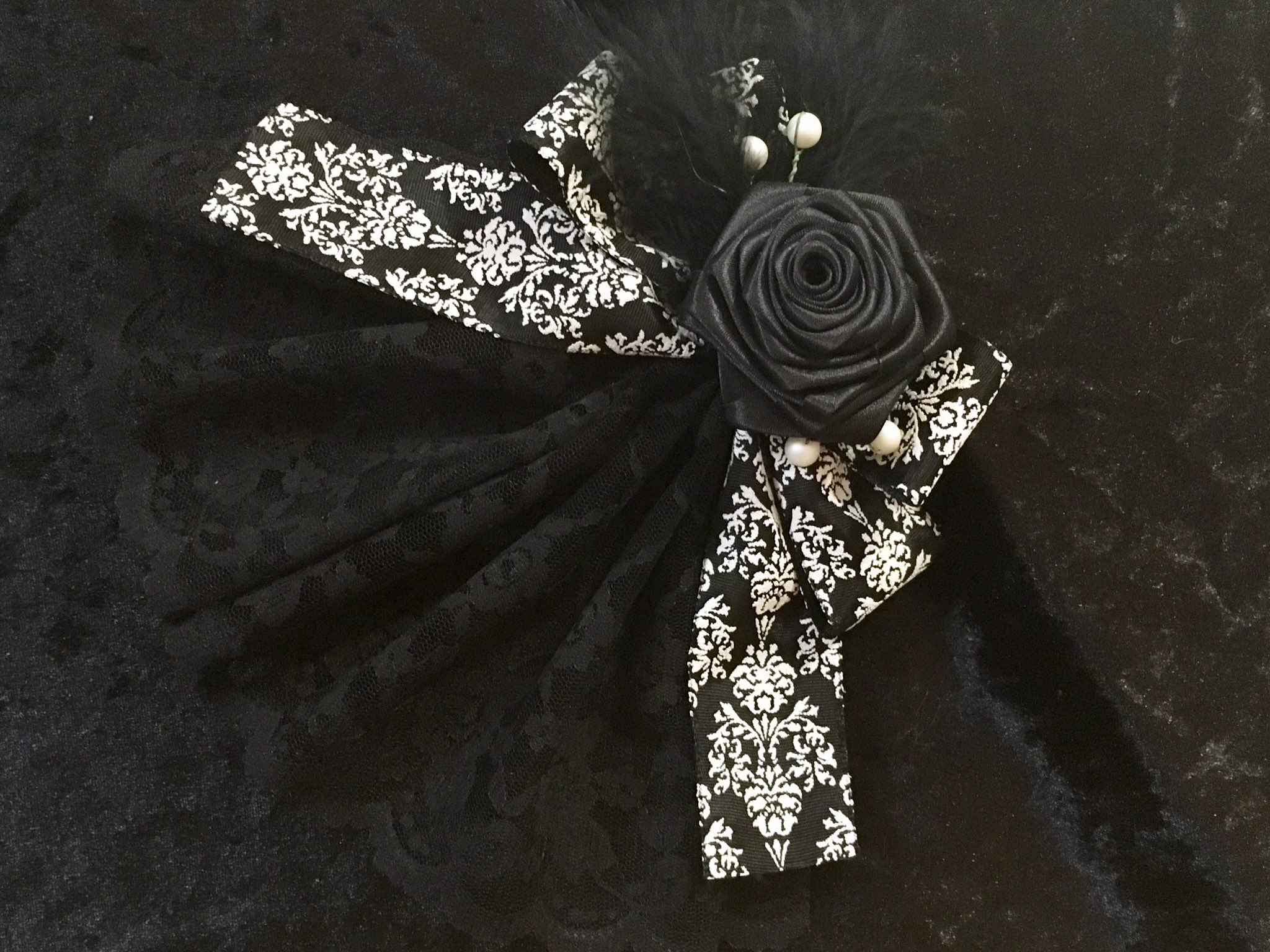 Twitter 上的 Lovereplica 今日の製作 オリジナル巻き薔薇 をあしらったジャボブローチ4種 ダマスク柄やシルバー ゴールドのラメの入ったリボンなど 派手ゴシックなお品物達です レースは薔薇柄のラッセルレースを使いました T Co Xbl4q0kcwy Twitter Twitter 上的 Lovereplica 今日の製作 オリジナル巻き薔薇 をあしらったジャボブローチ4種 ダマスク柄やシルバー ゴールドのラメの入ったリボンなど 派手ゴシックなお品物達です レースは薔薇柄のラッセルレースを使いました T Co Xbl4q0kcwy Twitter