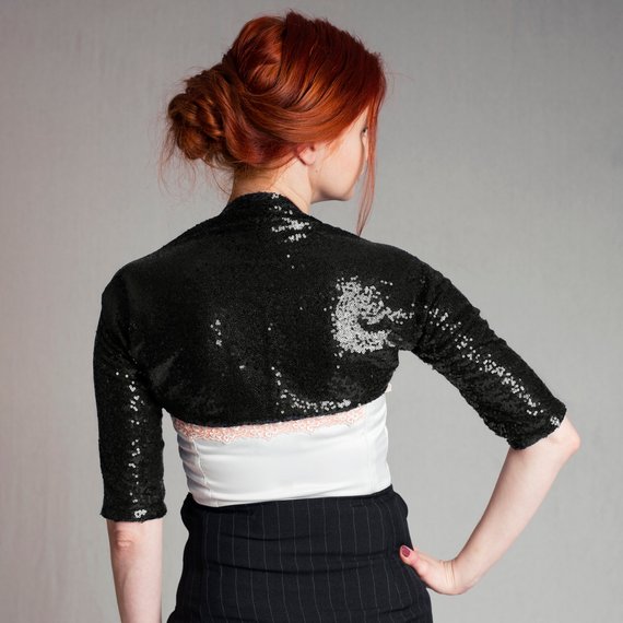SuperSoftKnits's tweet photo. #Black #bolero #Bridalbolero #sequin #metallic #shrug #prom #boleros #weddingbolero #blacksequin #bridesmaids #goth #shrugs
https://t.co/x815q1CCwX @etsy https://t.co/jmnWsw222Y