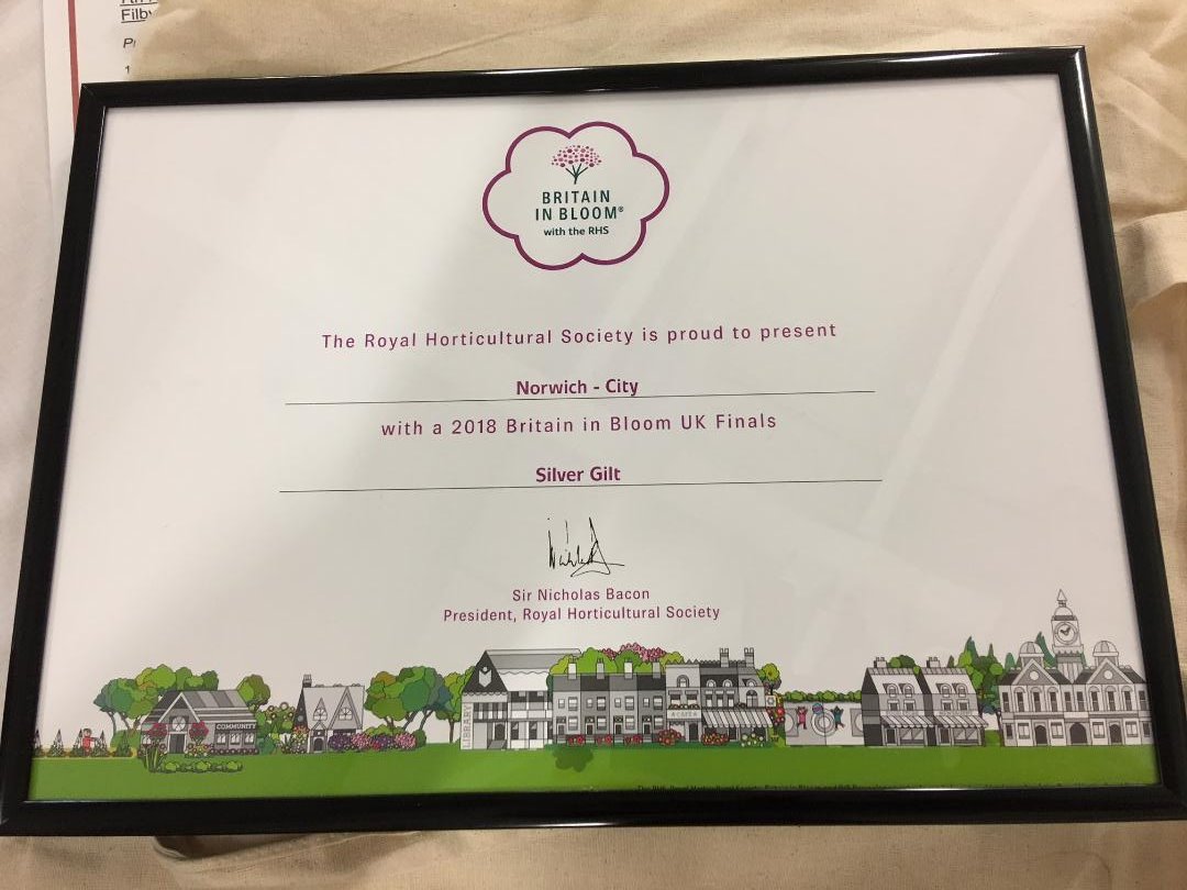 Great day at Filby Seminar <a href="/FNIB2017/">FNIB</a> <a href="/anglia/">Anglia</a>.  Great venue and food, plus great feedback from judges. Also received the Britain in Bloom award. @RHSBloom <a href="/The_RHS/">The RHS</a> <a href="/NorwichAccounts/">Norwich Accountancy</a> <a href="/jeremyhooke/">Jeremy N. Hooke Esq.</a> <a href="/jewills064aolco/">Julie BC</a> <a href="/sewelll/">Steven Sewell</a> <a href="/NorfolkLabourCC/">Norfolk Labour</a>