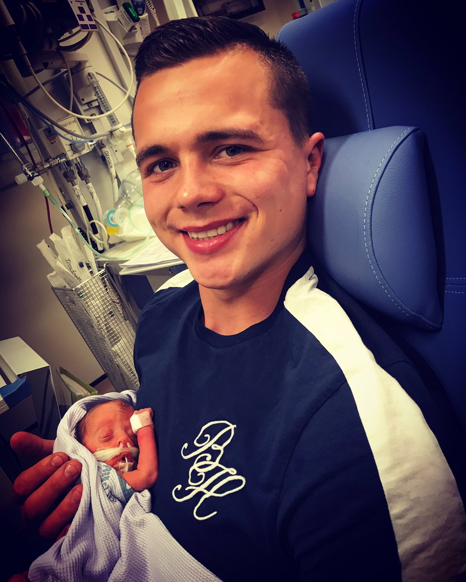Master_Harris01's tweet photo. No greater feelings then holding your baby for the first time 😫😍 #priceless #memoryforever #daddylife #BabyBear 🐻 https://t.co/aF27JVXlMT