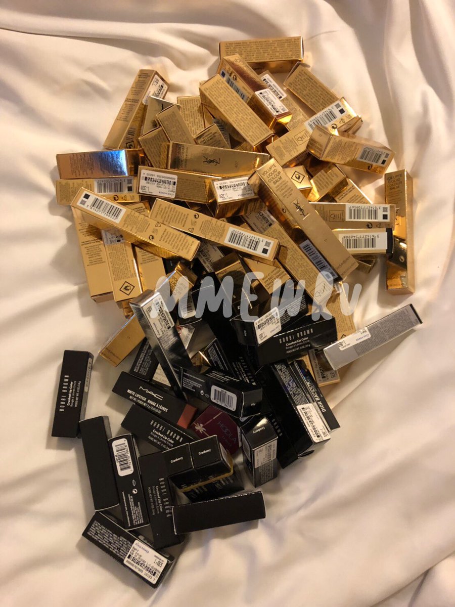 mmewrv's tweet photo. SALE พร้อมส่ง is Back jaaaaa!🔥

ใกล้จะบินล๊อตใหม่แล้วววเคลียของหน่อยล๊อตนี้ลิปเกือบ70แท่ง😎 ysl bobbi brown dior สีสวยสีฮิต สีแรร์มาหมดข่ะะของใหม่กริบทุกชิ้นนน ราคาดีย์งามแน่นอนน

ลงใต้ทวิตนี้ 2 ทุ่มตรง 🙌🏻
เวลาเดิมเปิดโนติไว้เลยนะจ้ะ ห้ามพลาดดด!

Rt แจกของในรูปนี้1ชิ้น เย้ะ!😋💖 https://t.co/w6k9jbal2N