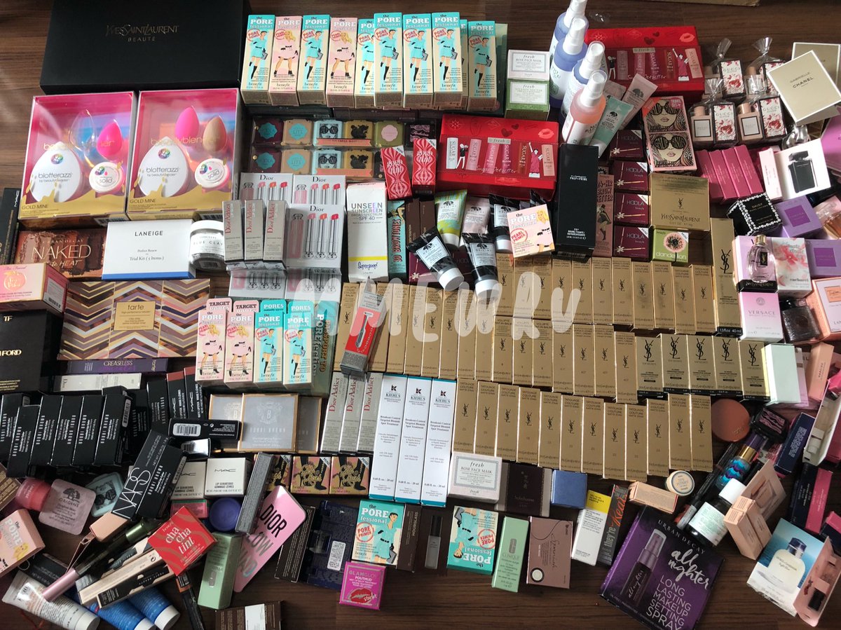 mmewrv's tweet photo. SALE พร้อมส่ง is Back jaaaaa!🔥

ใกล้จะบินล๊อตใหม่แล้วววเคลียของหน่อยล๊อตนี้ลิปเกือบ70แท่ง😎 ysl bobbi brown dior สีสวยสีฮิต สีแรร์มาหมดข่ะะของใหม่กริบทุกชิ้นนน ราคาดีย์งามแน่นอนน

ลงใต้ทวิตนี้ 2 ทุ่มตรง 🙌🏻
เวลาเดิมเปิดโนติไว้เลยนะจ้ะ ห้ามพลาดดด!

Rt แจกของในรูปนี้1ชิ้น เย้ะ!😋💖 https://t.co/w6k9jbal2N