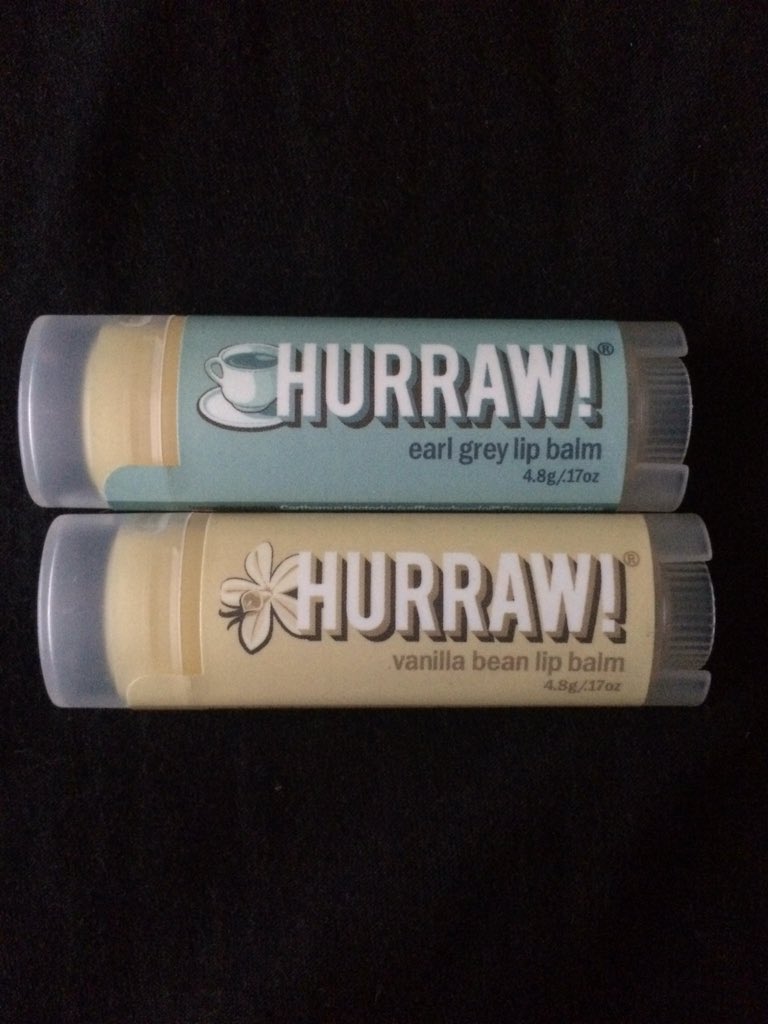 Themaysa's tweet photo. ส่งต่อ hurraw lip balm ยังไม่ได้เปิดใช้ ส่งต่อเพราะซื้อมาซ้ำครับ แท่งละ100
ลทบ 40 EMS 50
#ส่งต่อ #ส่งต่อเครื่องสําอางค์ #hurraw #PreOrder #preorderUSA #HowtoPerfect #ripไอดอ https://t.co/Yc2coyuHim