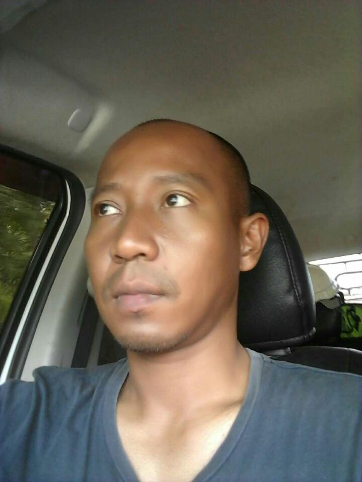 BottyCakep's tweet photo. Cowok kuli.  Yg baru menyoba 2 x lobanv pantat waria.. https://t.co/UNYIEiJhIY