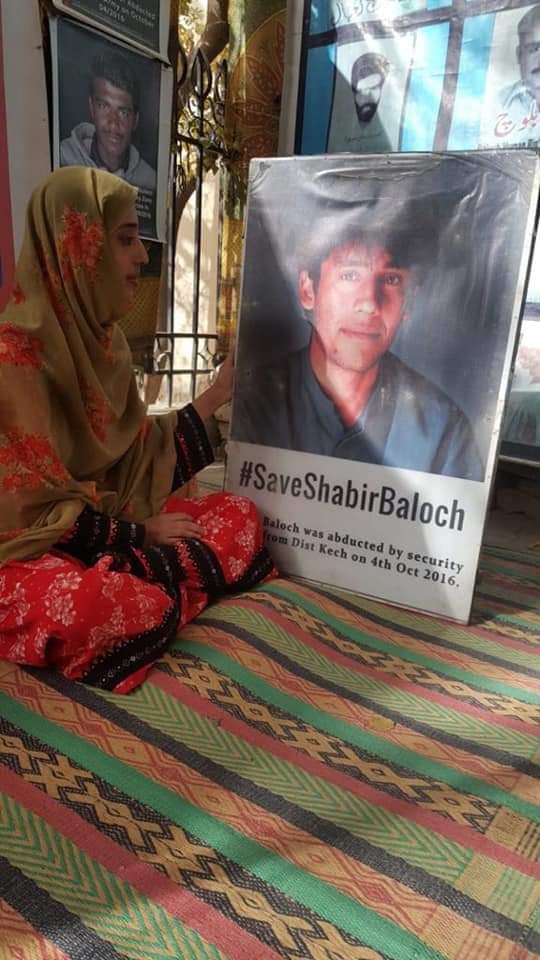 Shaari_Baloch's tweet photo. ShabirBaloch,Ex Information secretary of @BSO__AZAD was abducted on 4 Oct 2016.despite passing 2 complete years n torture cells his whereabouts r still unknown. Till date Seema baloch and zareena baloch are struggling for his safe recovery.
#SaveShabirBaloch https://t.co/gT3MiLzoEs