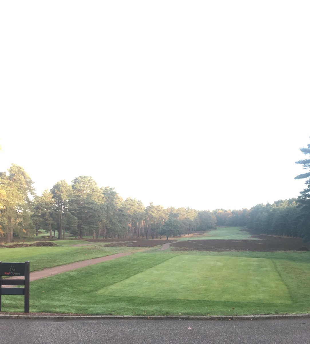 A lovely day for the <a href="/QEF1/">QEF</a> Charity Golf Day <a href="/TheBerkshireGC/">The Berkshire</a> with <a href="/SpinalInjurySol/">Alex Brown</a> 🏌🏻‍♂️⛳️🐥