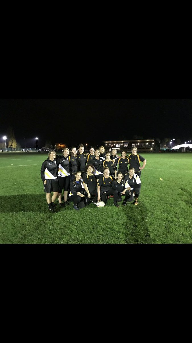 farnham_o2's tweet photo. Our ladies team looked really smooth tonight.  3 man drives left the opponent's wings exposed where some  2v1 offloads created lots of  try opportunities. The team was really tight, some good. Really good team work tonight and few mistakes. Final score 14-0. #farnhamo2touch https://t.co/u4jMuVJ7X1