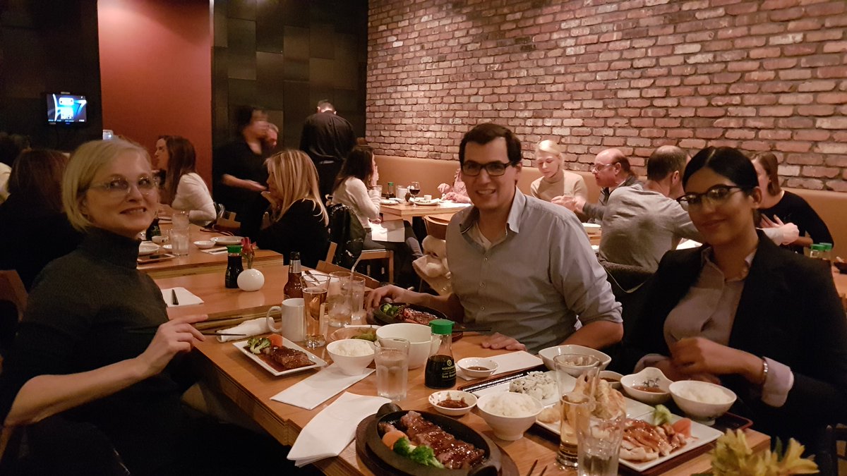 SetlogGmbH's tweet photo. Our Team Globetrotter #celebrating their last evening in #NewYork: Have a good #trip back #home guys!
.
#HowToSetlog #HowToSupplyChain
.
#Homecoming #Homecoming2018
.
#Flight #bochum
.
#dinner #dinnertime #eating
.
#bestjobever #workingtogether #WorkLifeBalance
.
#workplace https://t.co/wNWQAyVs6J